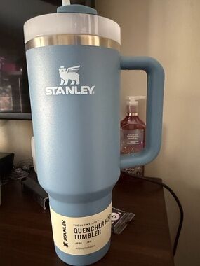 Stanley Indigo FlowState 40oz Quencher Handle Tumbler